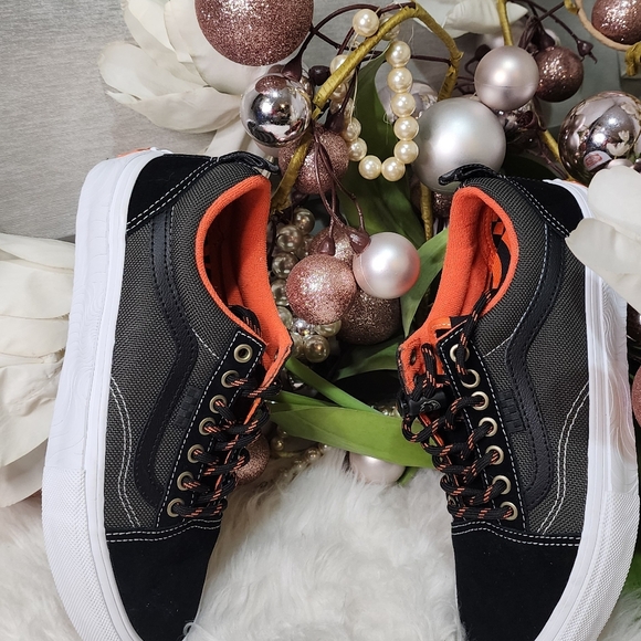 VANS Old Skool Skate Old Skool Spitfire Black/Flame Authentic 100% Men's7.5/W9 - Picture 6 of 9